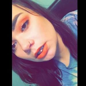 Meet your Posher, Kendra